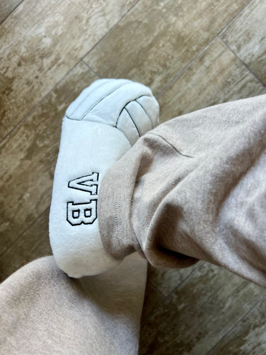 Plush Points Volleyball Slippers – Cozy Indoor Slippers for Volleyball Lovers